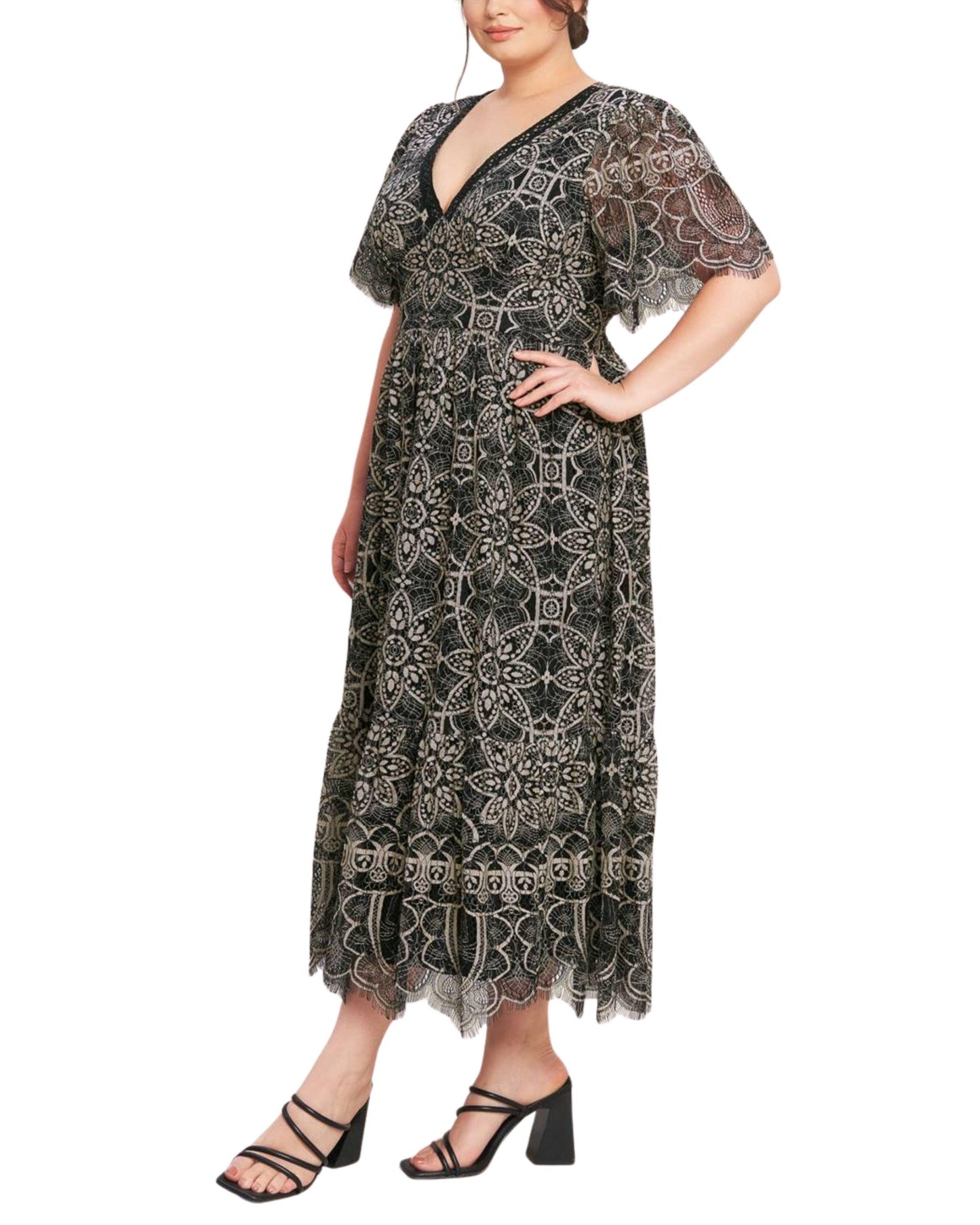 vestido-midi-encaje-negro-movimiento