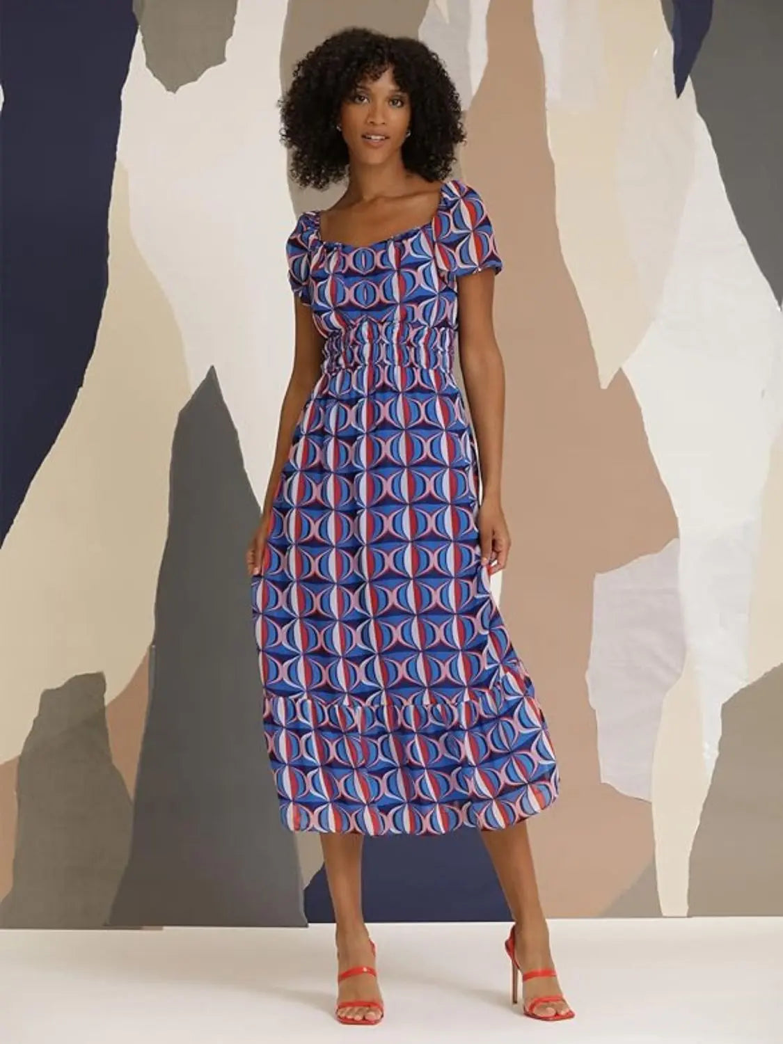 Vestido midi de manga corta con print retro - Escorpio Boutique