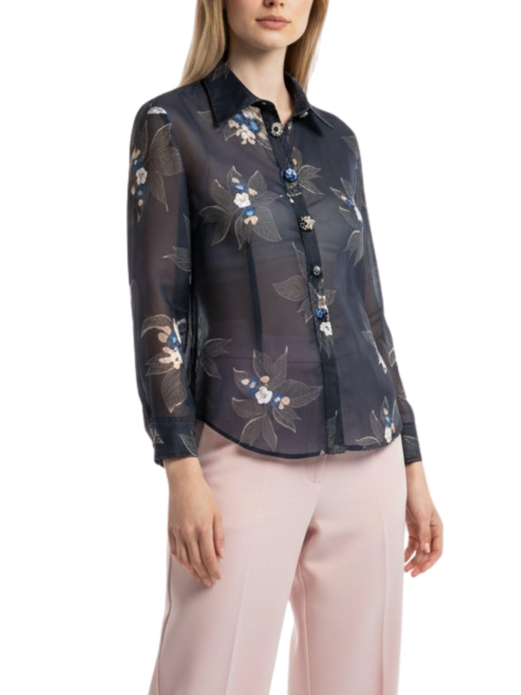 Blusa Organza Floral Oversize con botones joya y manga larga