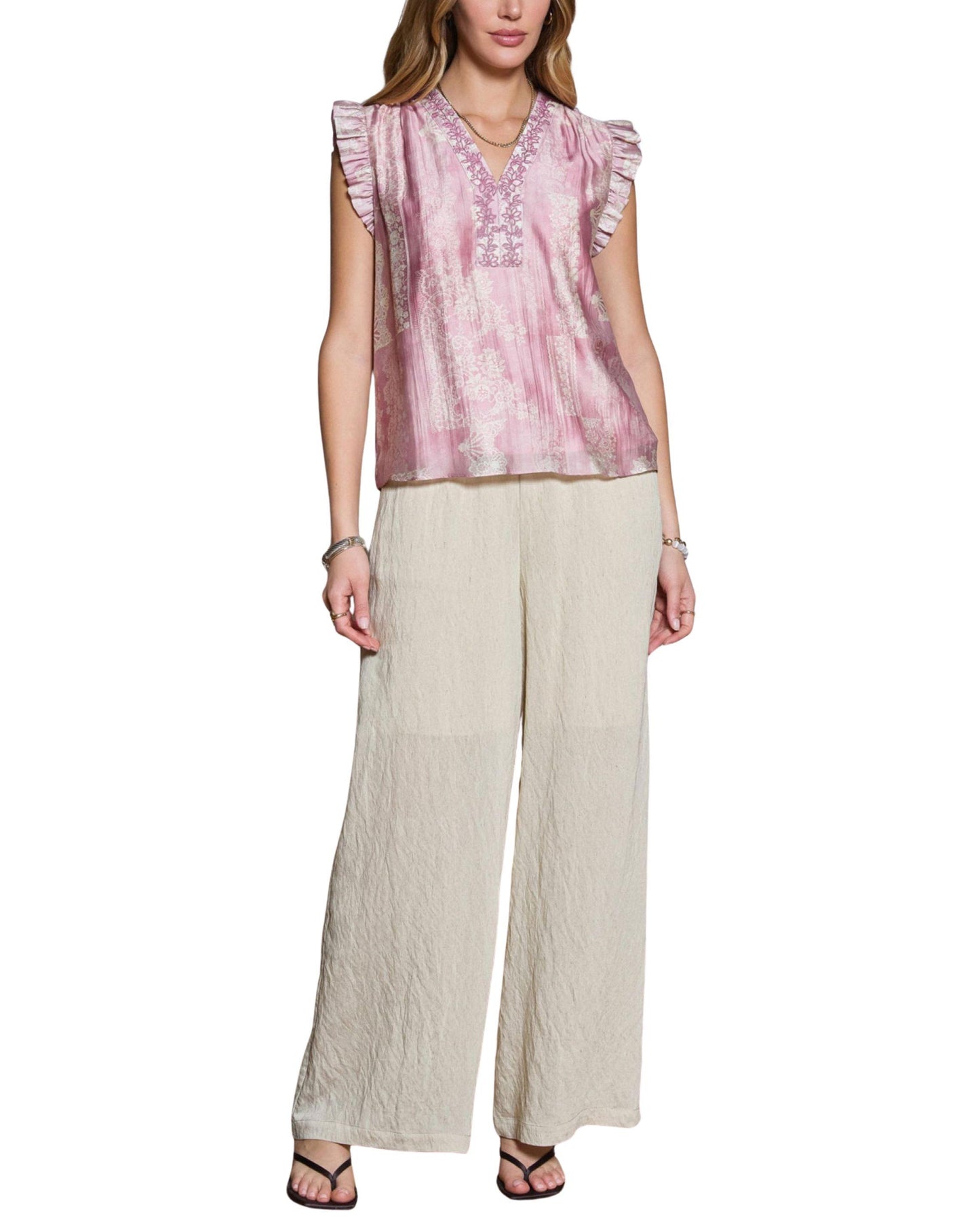 blusa rosa estampado floral bordado look