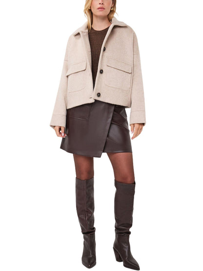 Look con chaqueta corta de lana EsQualo color biscuit