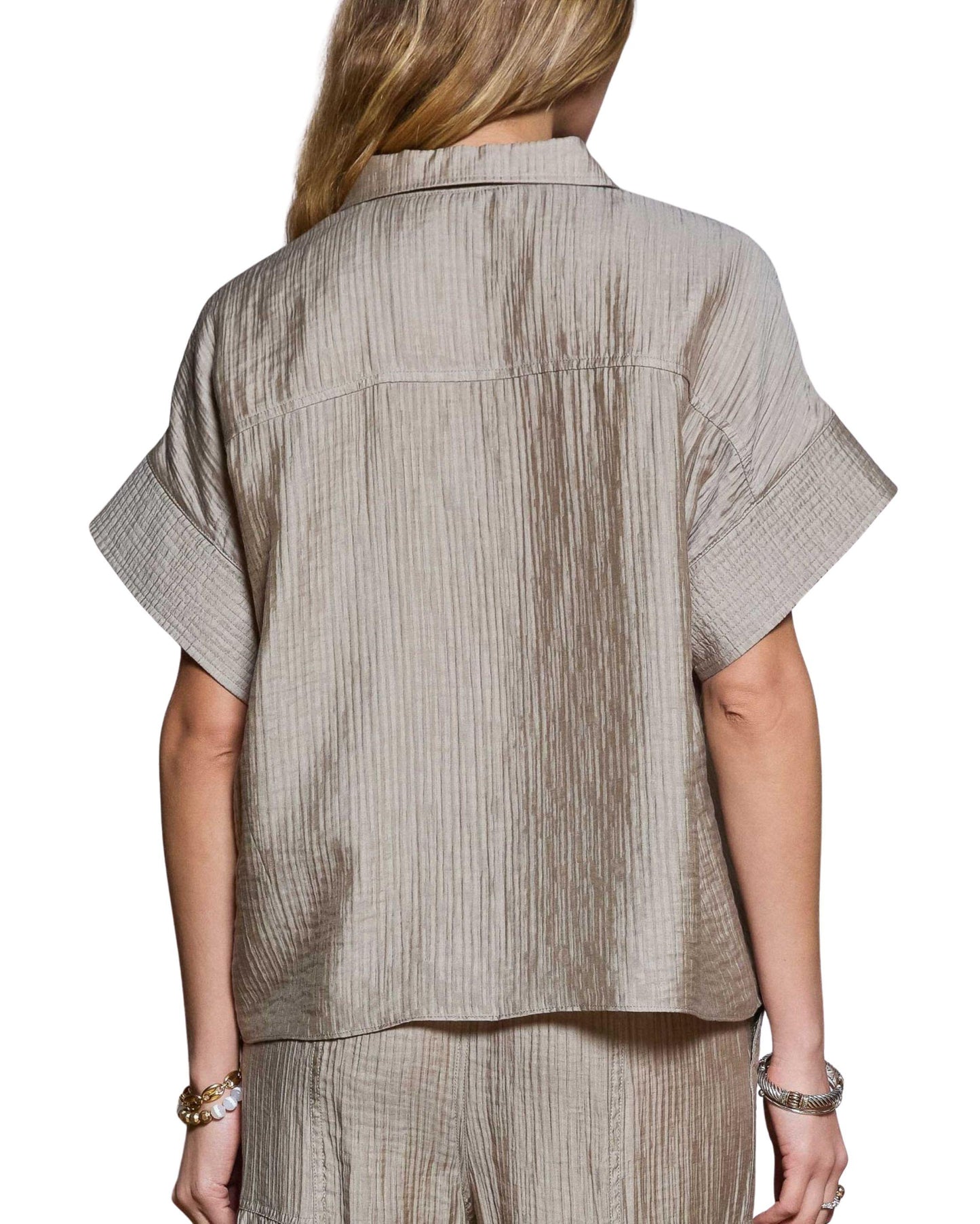set de pantalón y blusa texturizado color beige