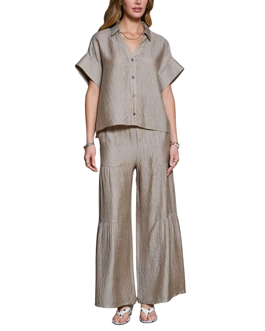 set de pantalón y blusa texturizado color beige