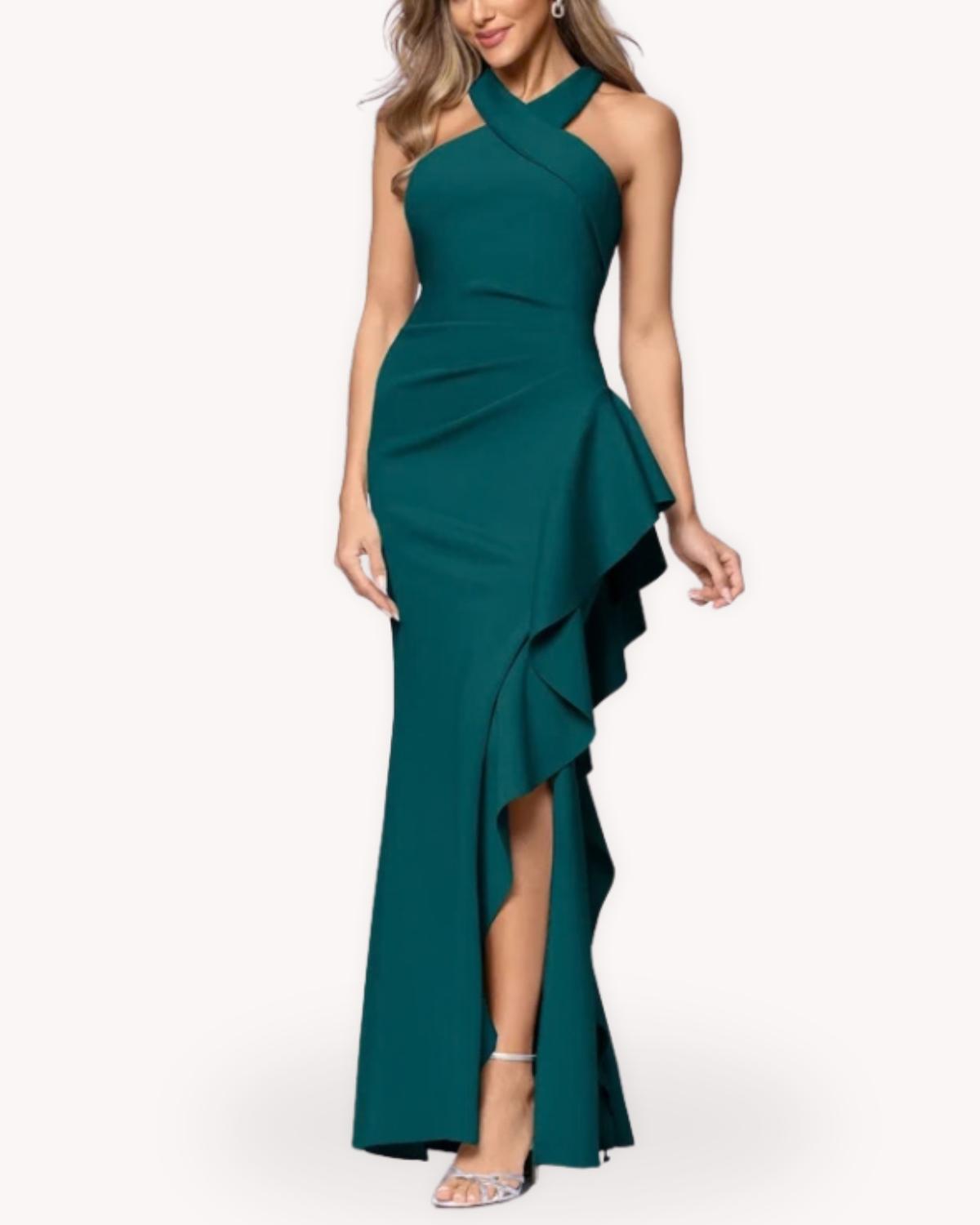 Vestido Gala Halter Verde Esmeralda con falda larga y detalle asimétrico