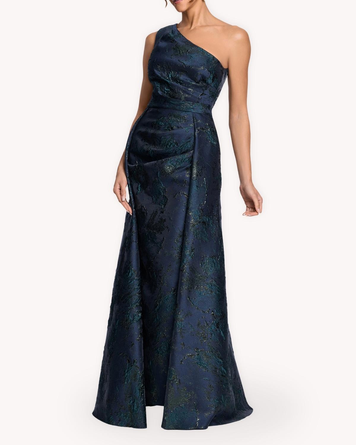 Vestido largo de fiesta azul con escote asimétrico de un hombro