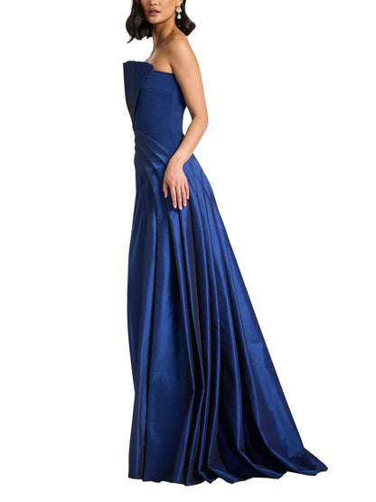 Vista lateral de Vestido Largo Strapless Plisado con drapeado estructural