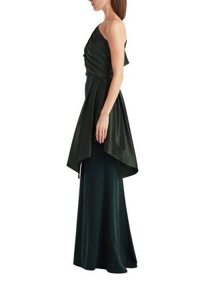 Vista lateral de vestido largo verde para boda formal y eventos de gala.