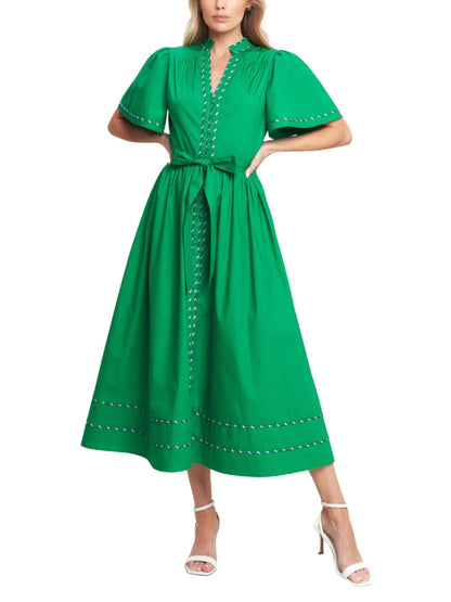 Vestido midi verde de algodón con manga corta tipo globo y cinturón, vista frontal.